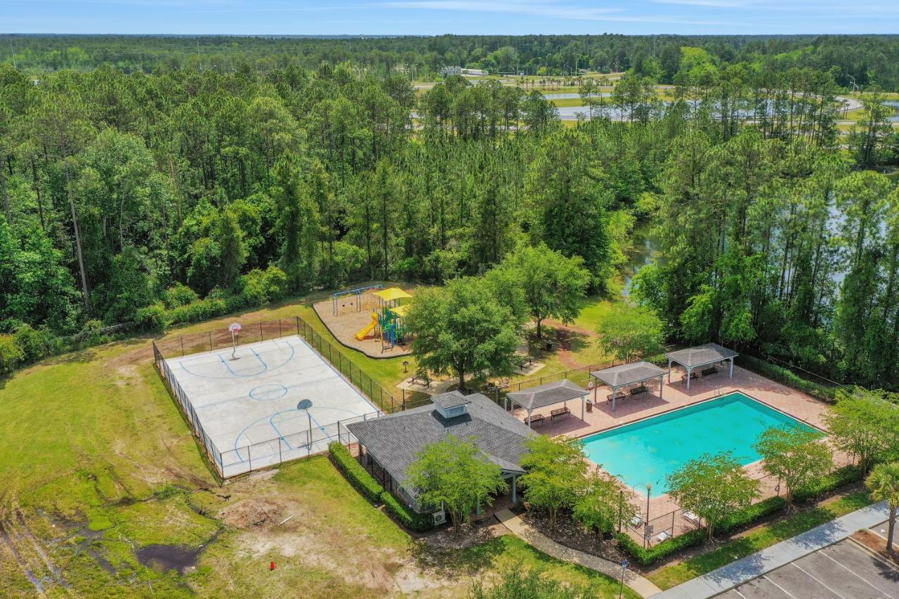 The Home On Tyson Lake Drive Jacksonville Eksteriør billede